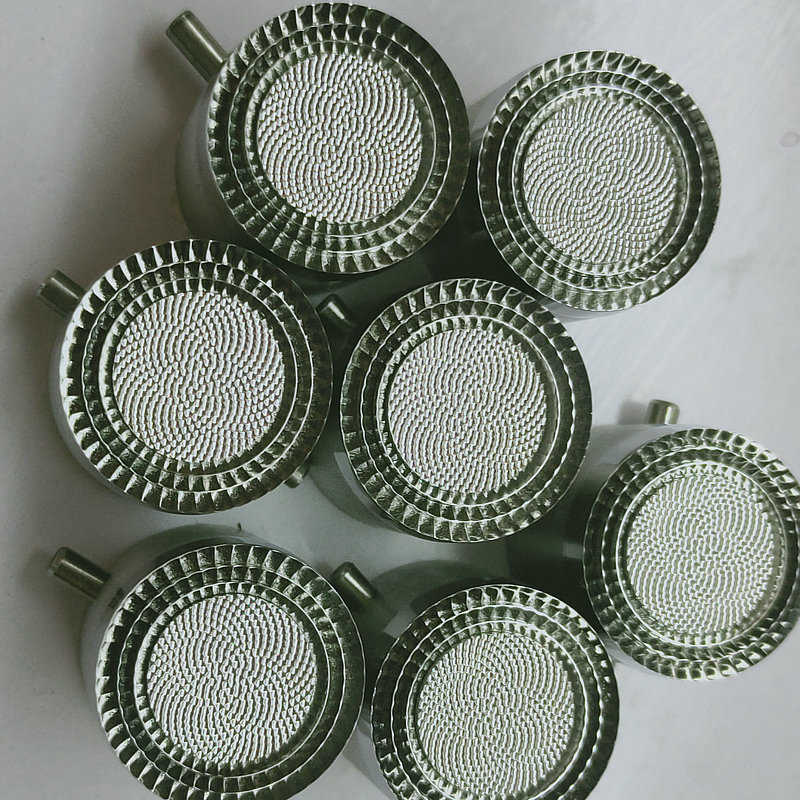 燈(deng)罩糢(mo)具16